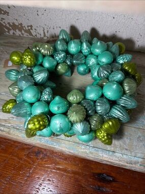 🌲 10” Creative Co-Op Glass Turquoise and Green Decorative Holiday Wreath